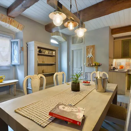 Apartament Domus