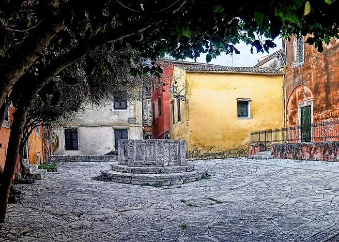 Domus *